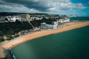 Tanie okazje na loty do Bournemouth