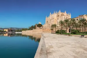Tanie okazje na loty do Palma